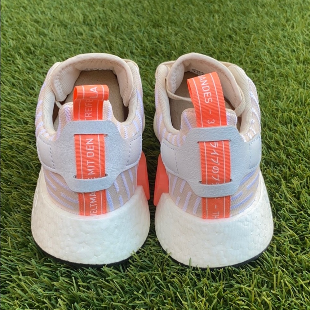 Adidas NMD R2 - Picture 3 of 6